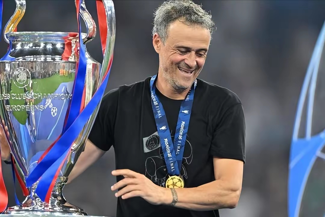 包含集结日突围战来临，巴黎圣日耳曼围绕意大利杯豪取连胜，目标明确，心理建设被强调的词条乐鱼app