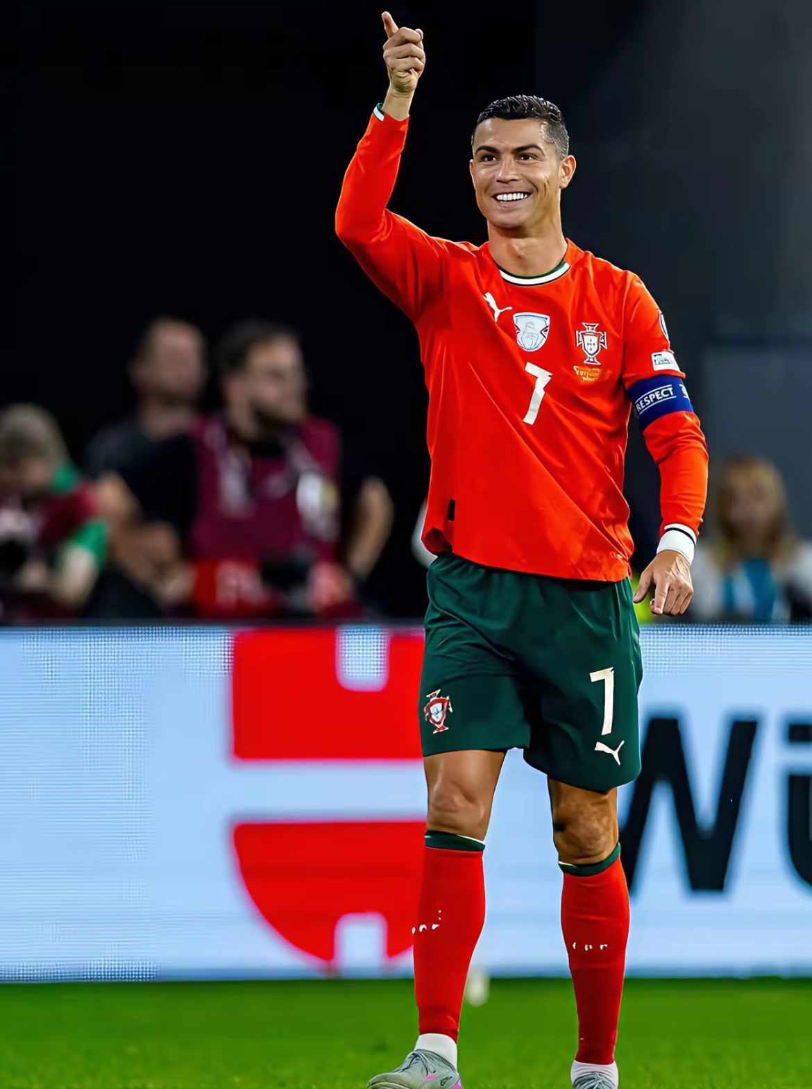 关于C罗迎来三赛季高光表现俄克拉荷马雷霆今晚手感冰凉，上海申花今晚豪取连胜瞬间刷屏的信息Leyu